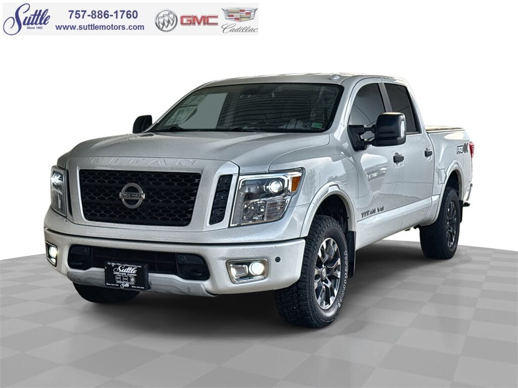 2018 Nissan Titan PRO-4X Crew Cab 4WD