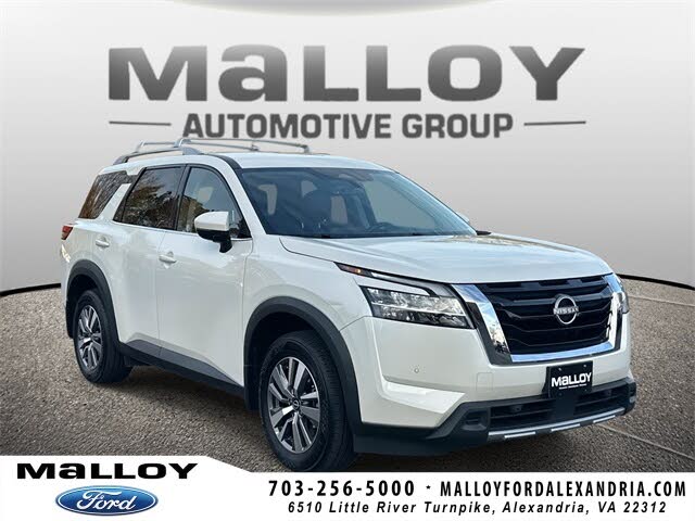 2023 Nissan Pathfinder SL 4WD