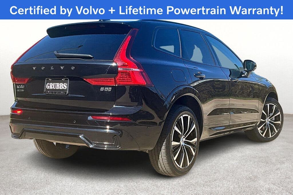 2025 Volvo XC60 B5 Plus Dark Theme AWD