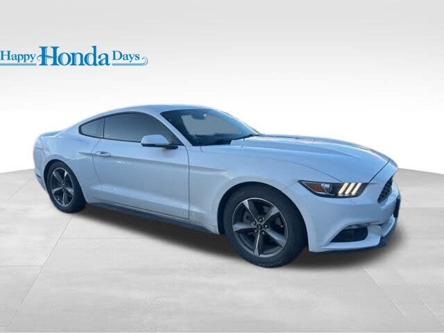 2015 Ford Mustang EcoBoost Premium Coupe RWD