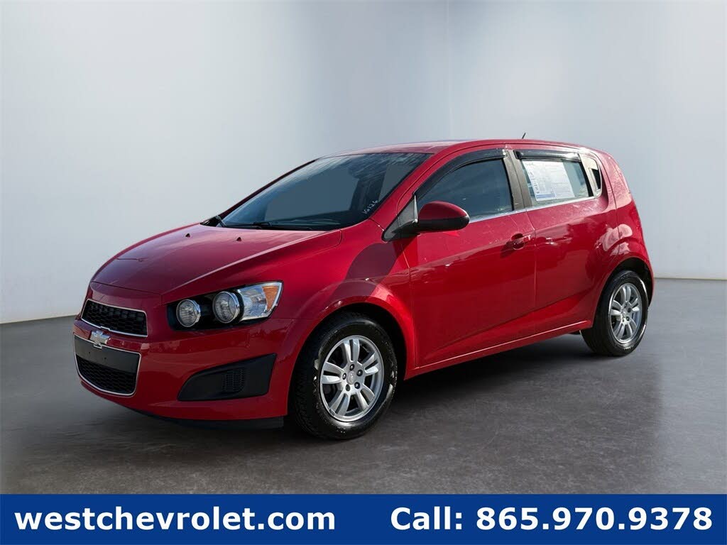 2016 Chevrolet Sonic LT Hatchback FWD