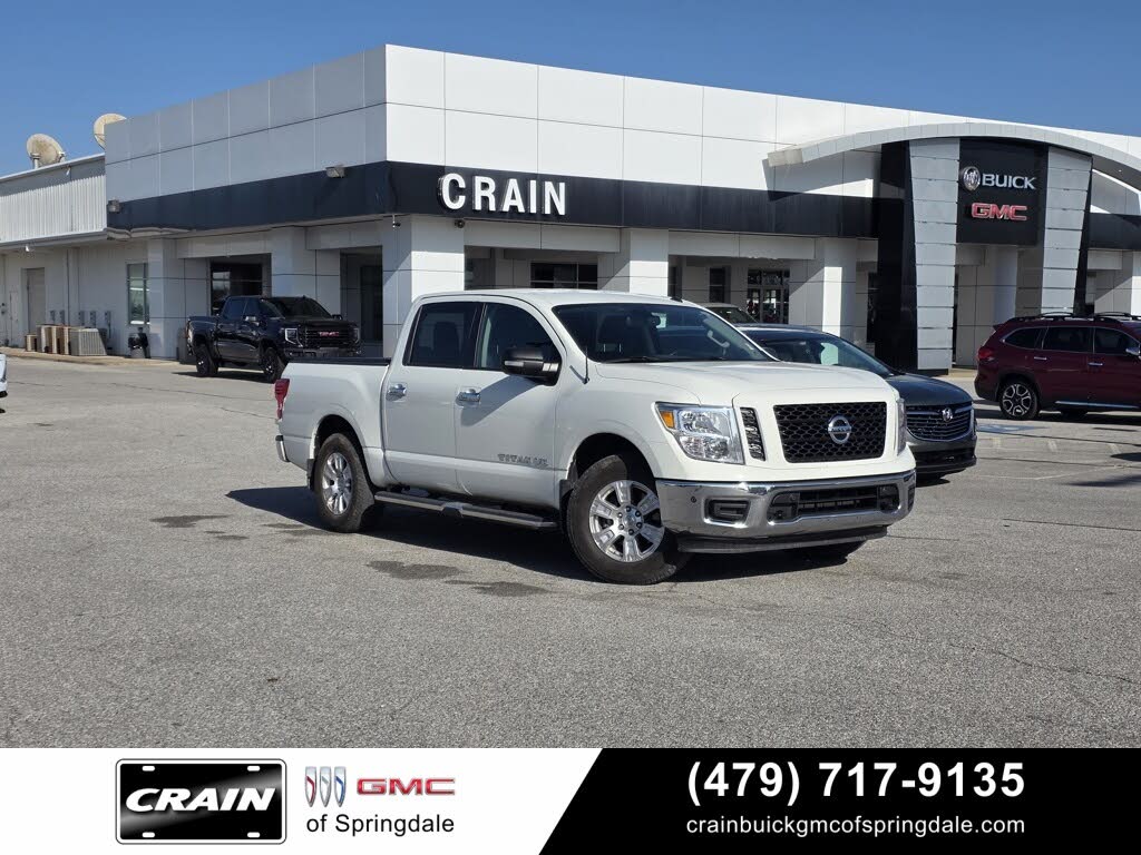 2019 Nissan Titan SV Crew Cab 4WD