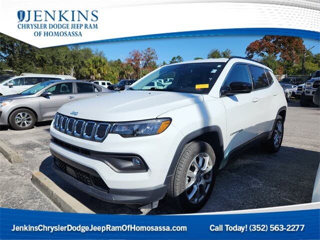 2022 Jeep Compass Latitude Lux 4WD