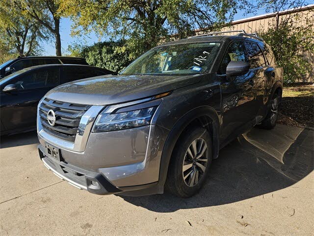2023 Nissan Pathfinder SL FWD