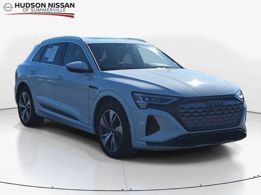 2024 Audi Q8 e-tron quattro Premium Plus AWD
