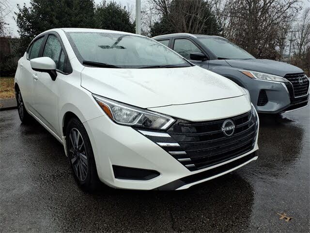 2024 Nissan Versa SV FWD