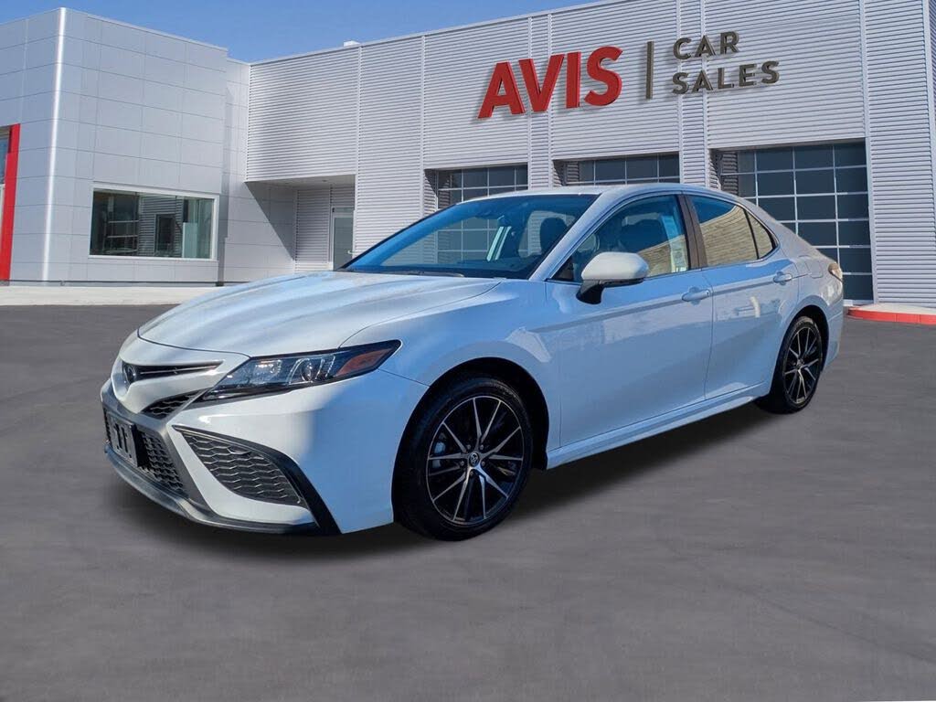 2024 Toyota Camry SE FWD