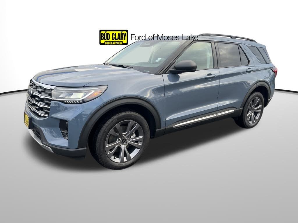 2025 Ford Explorer Active AWD