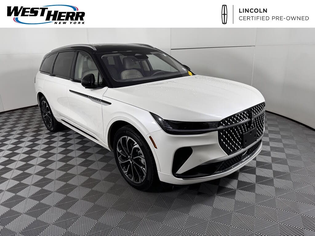 2025 Lincoln Nautilus Reserve AWD