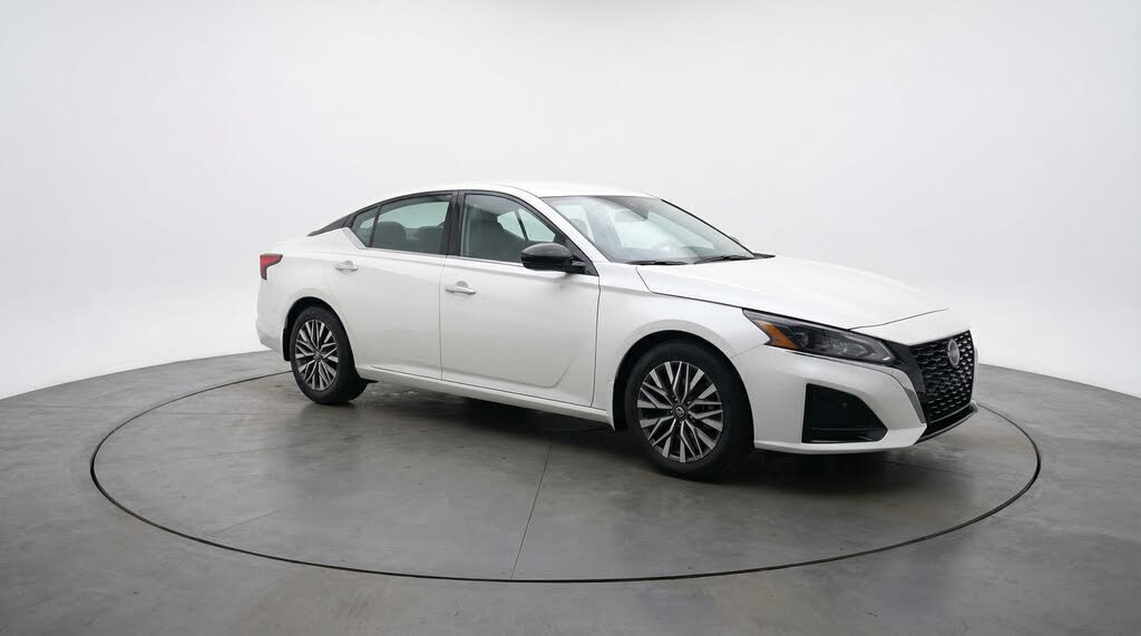 2025 Nissan Altima 2.5 SV FWD