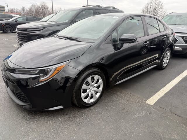 2025 Toyota Corolla LE FWD