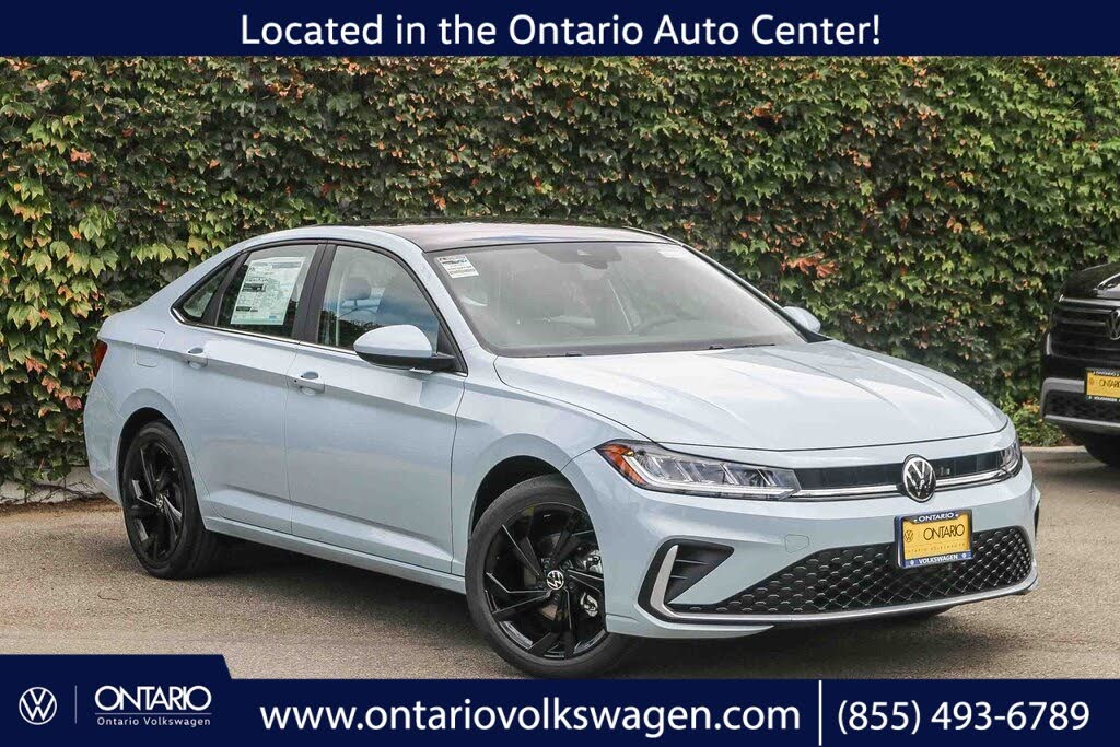 2025 Volkswagen Jetta SE FWD