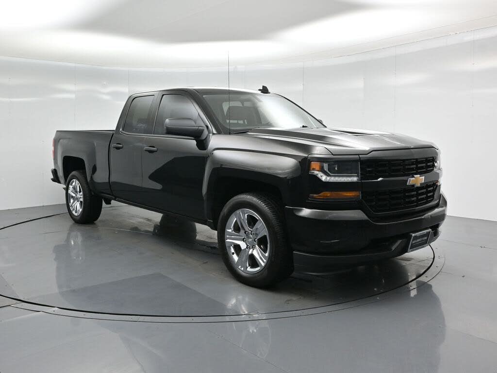 2018 Chevrolet Silverado 1500 Custom Double Cab RWD
