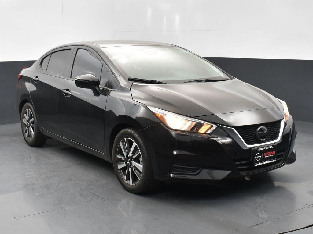 2021 Nissan Versa SV FWD