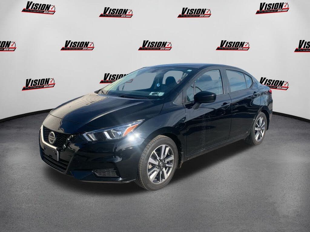 2022 Nissan Versa SV FWD