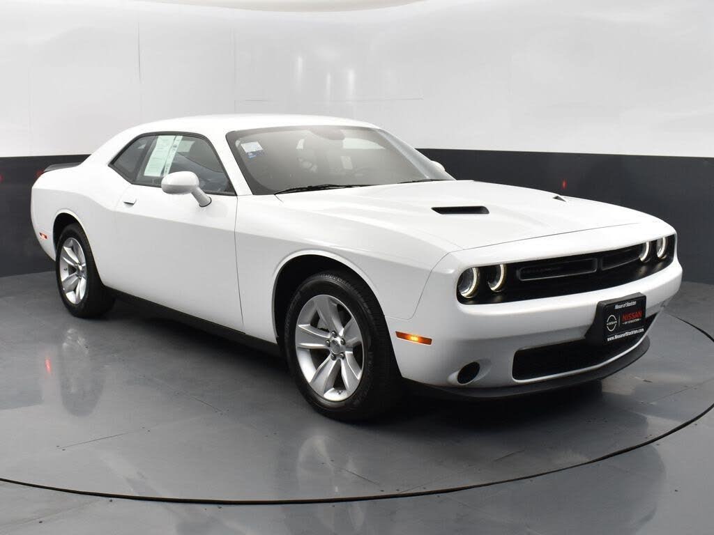2023 Dodge Challenger SXT RWD