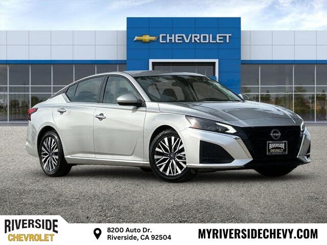 2023 Nissan Altima 2.5 SV FWD