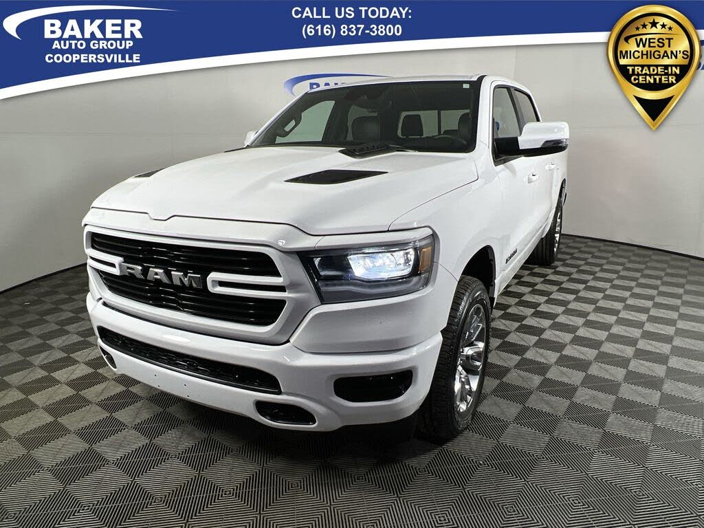 2024 RAM 1500 Laramie Crew Cab 4WD