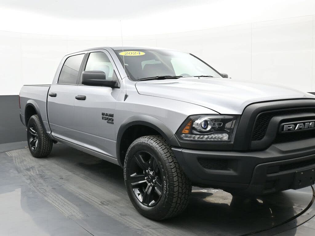 2024 RAM 1500 Classic Warlock Crew Cab 4WD