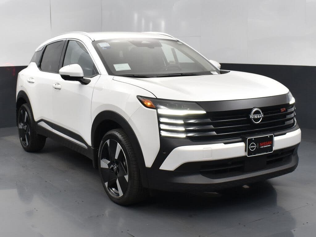 2025 Nissan Kicks SR AWD