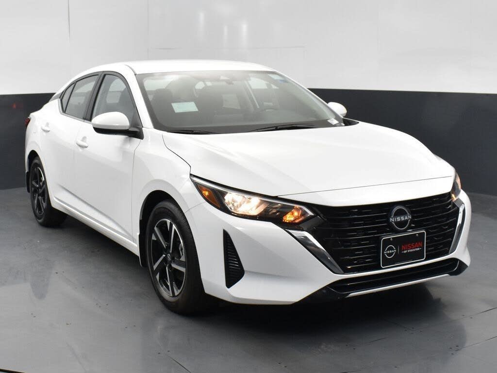 2025 Nissan Sentra SV FWD