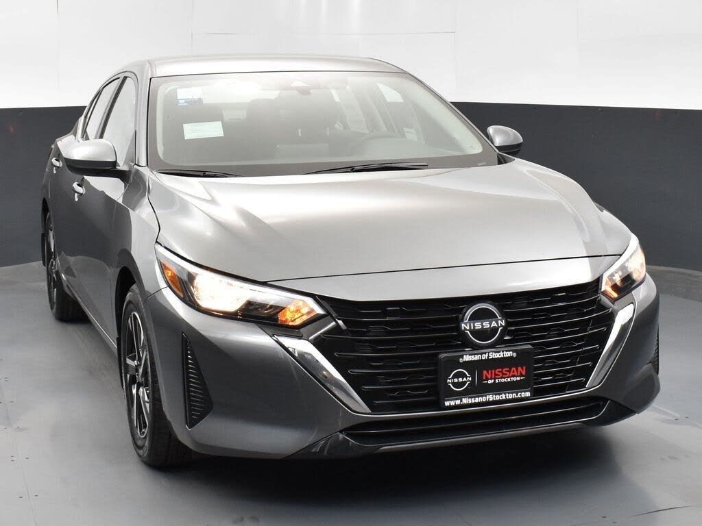 2025 Nissan Sentra SV FWD