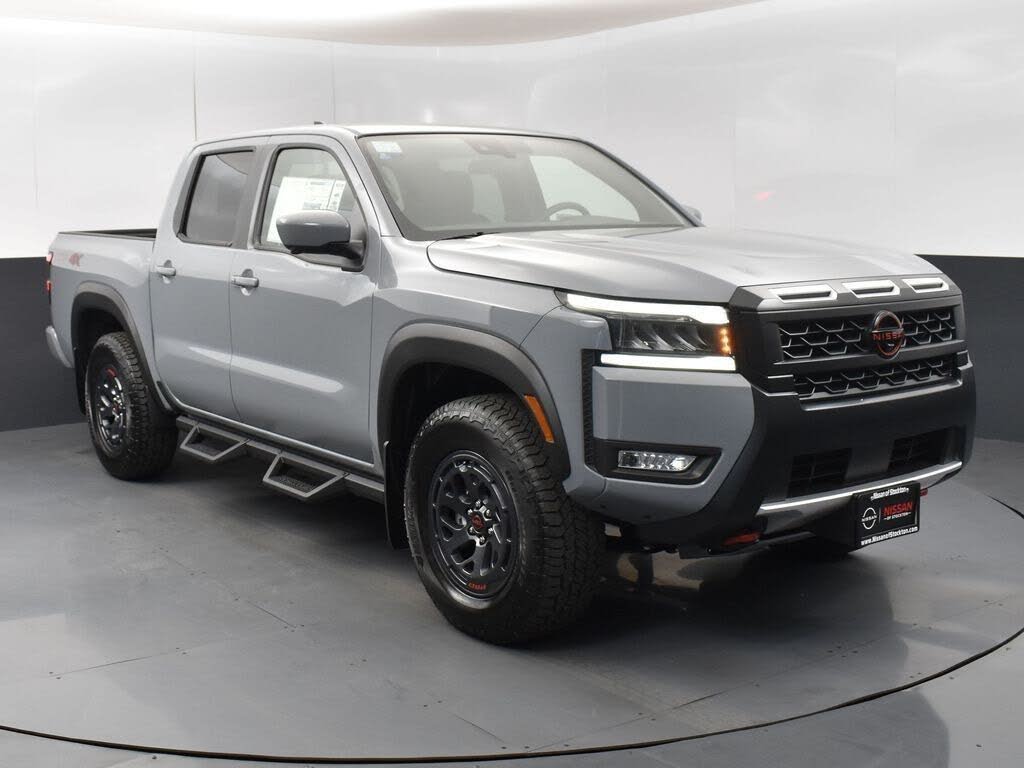 2026 Nissan Frontier PRO-4X Crew Cab 4WD