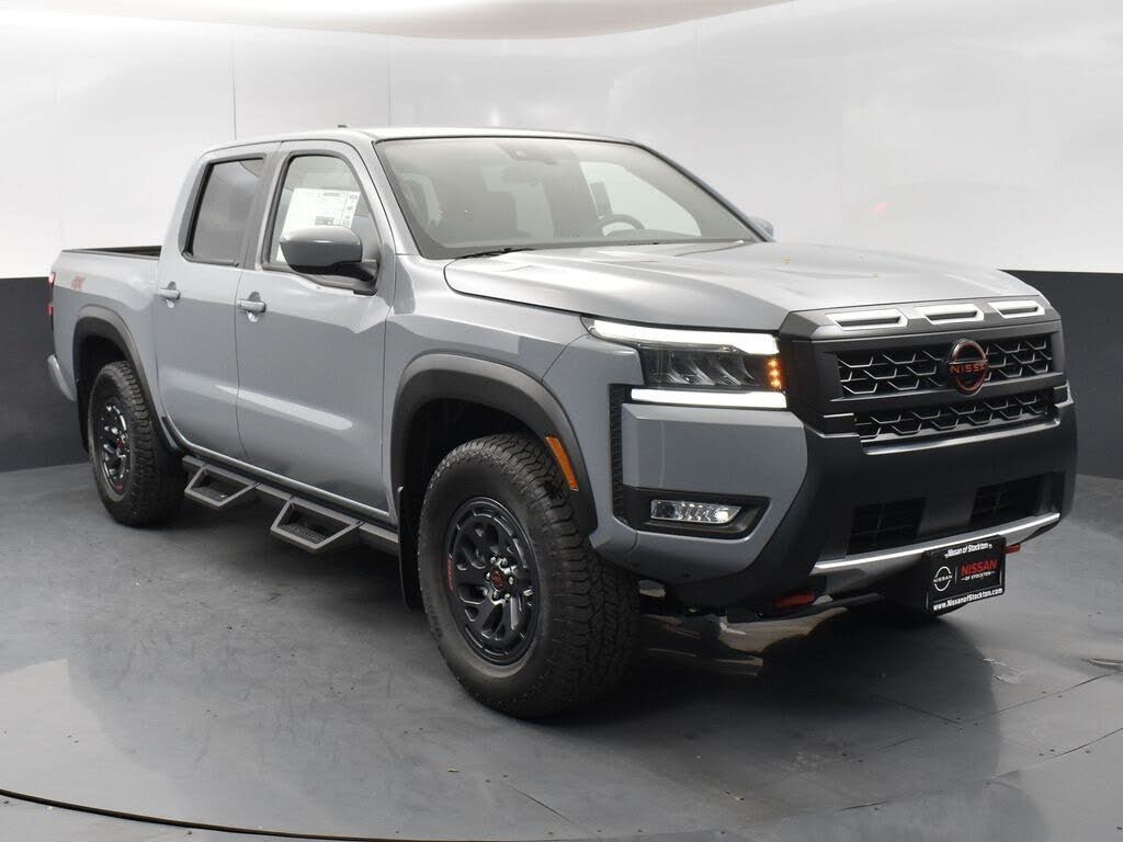 2026 Nissan Frontier PRO-4X Crew Cab 4WD