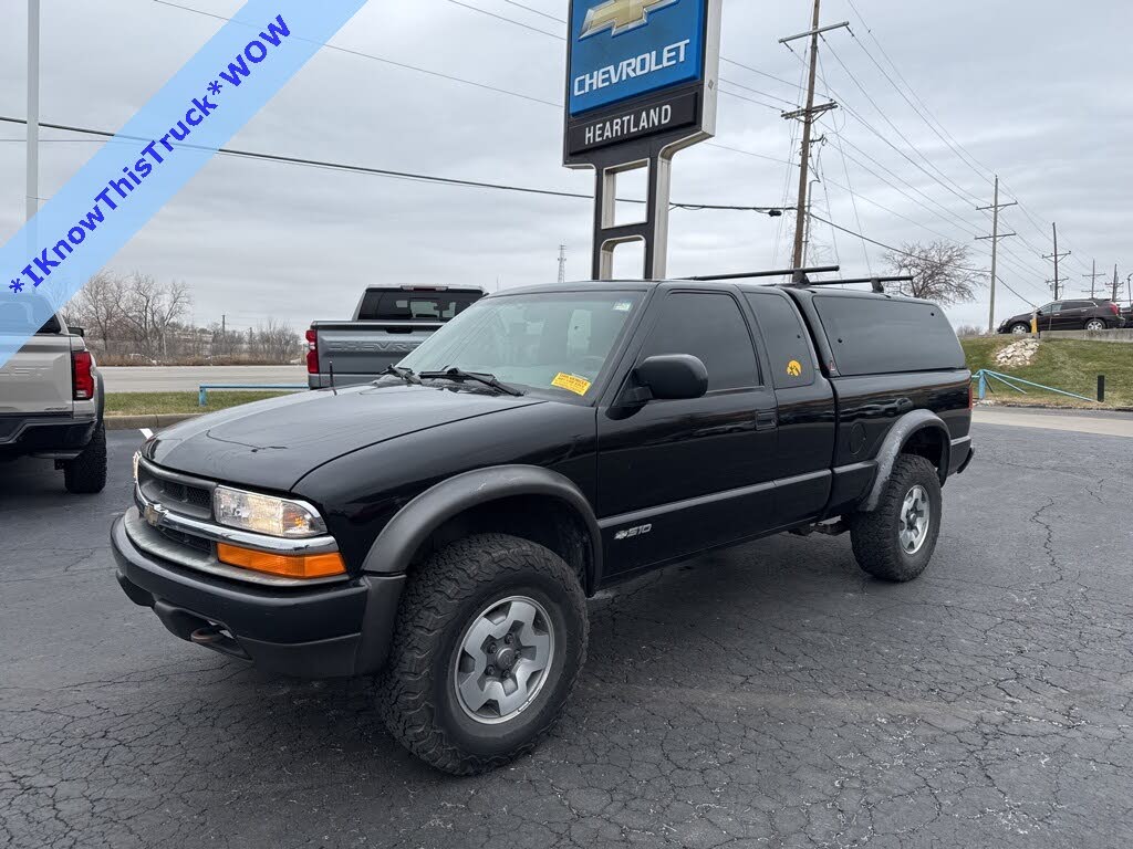 2000 Chevrolet S-10 LS Extended Cab 4WD