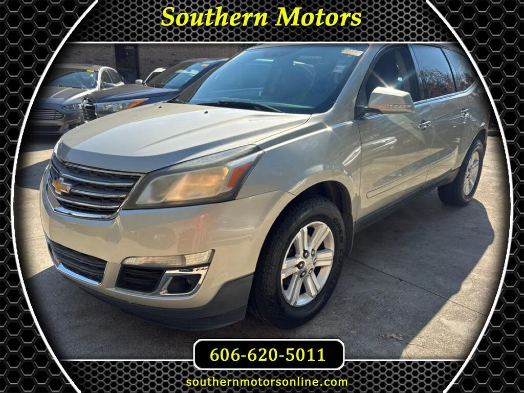 2013 Chevrolet Traverse 2LT FWD