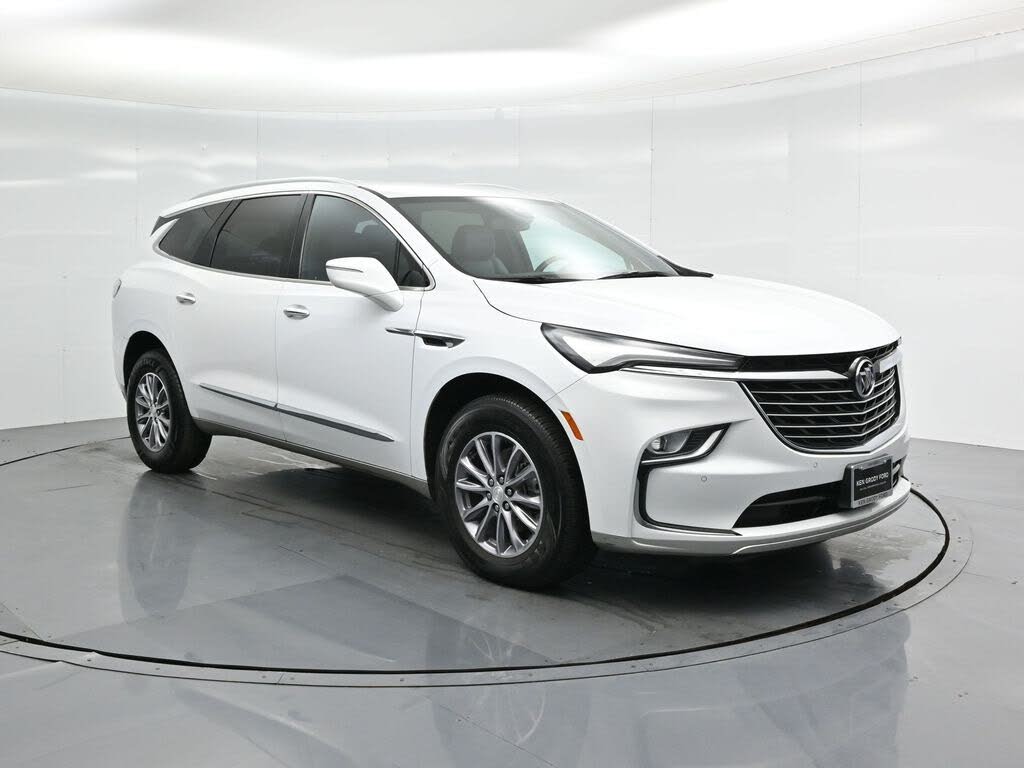 2022 Buick Enclave Essence FWD