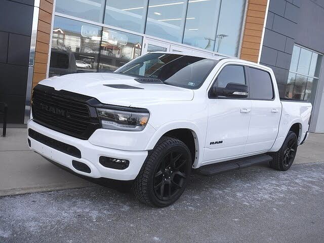 2022 RAM 1500 Laramie Crew Cab 4WD