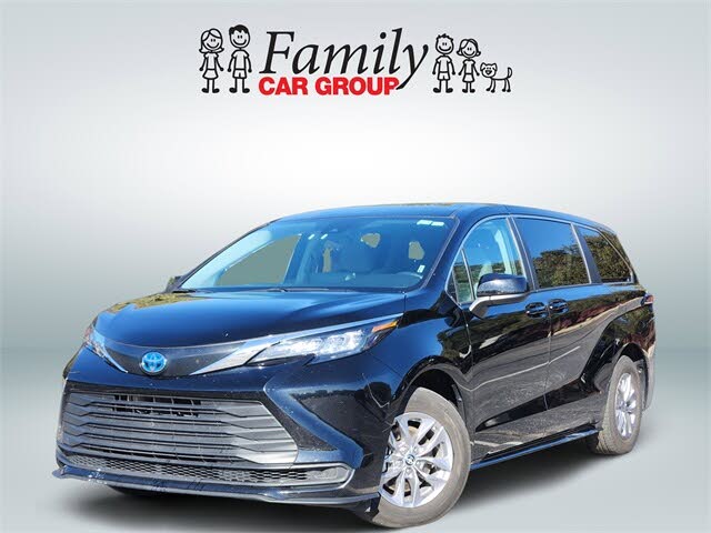2024 Toyota Sienna LE 8-Passenger FWD