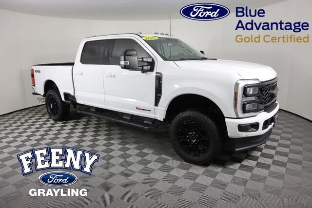 2025 Ford F-250 Super Duty Lariat Crew Cab 4WD