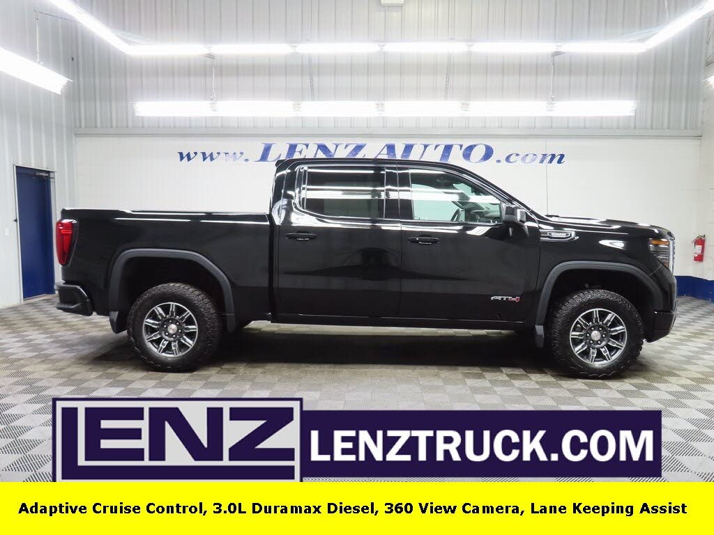 2025 GMC Sierra 1500 AT4 Crew Cab 4WD