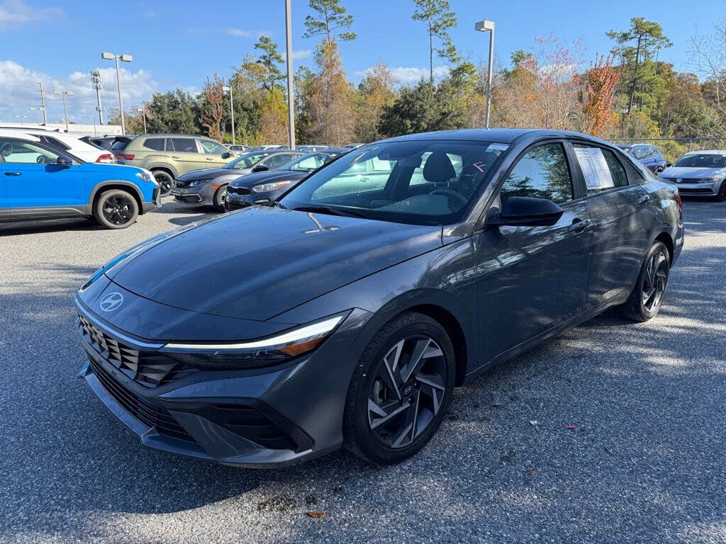 2025 Hyundai Elantra SEL Sport FWD