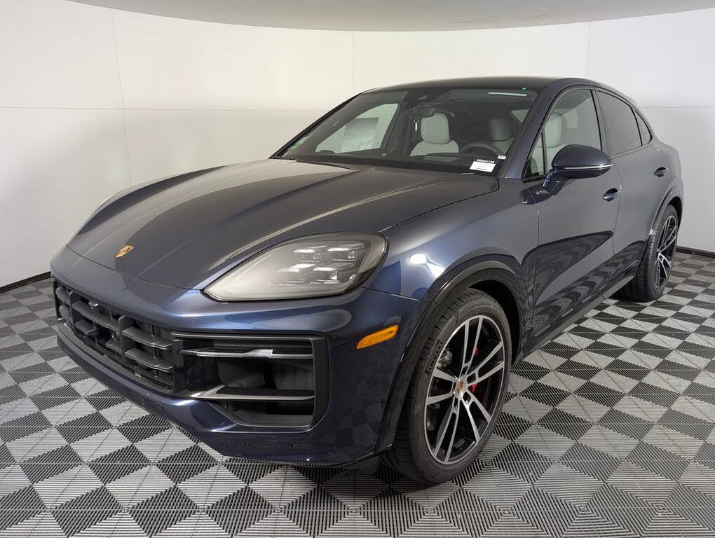 2026 Porsche Cayenne Coupe GTS AWD