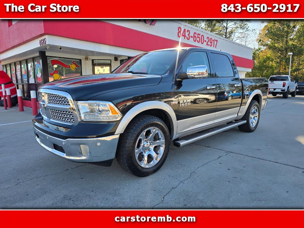 2017 RAM 1500 Laramie Crew Cab 4WD