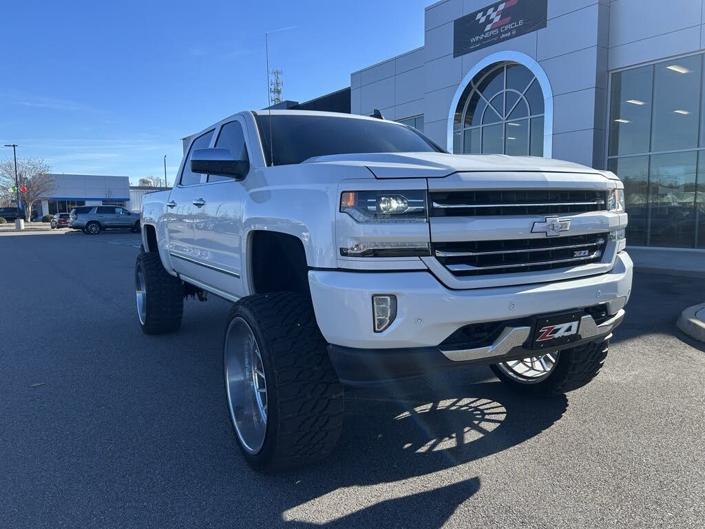 2018 Chevrolet Silverado 1500 LTZ Crew Cab 4WD