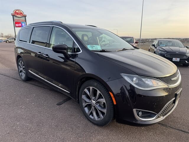 2018 Chrysler Pacifica Touring L FWD
