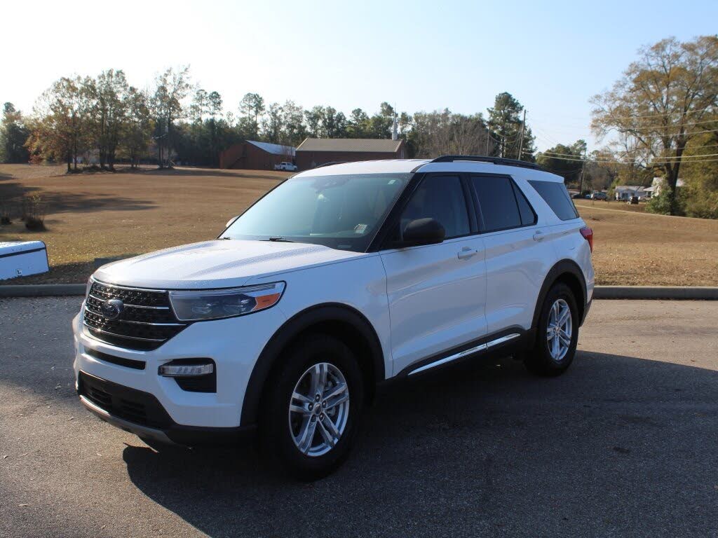 2020 Ford Explorer XLT RWD