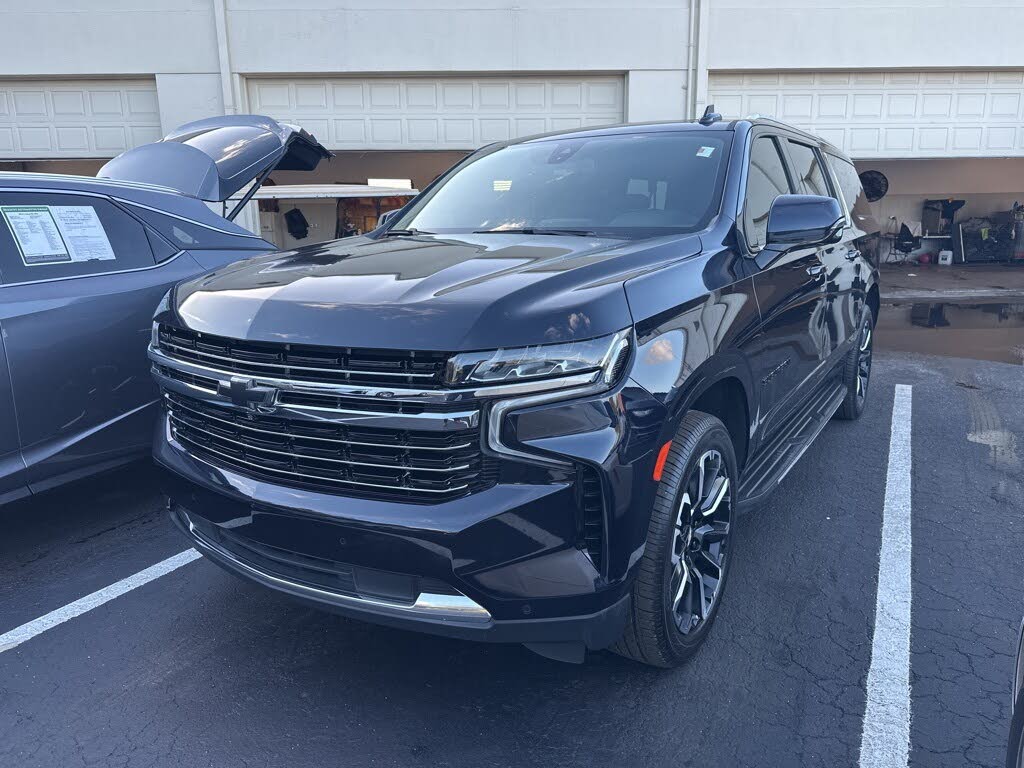 2022 Chevrolet Suburban LT RWD
