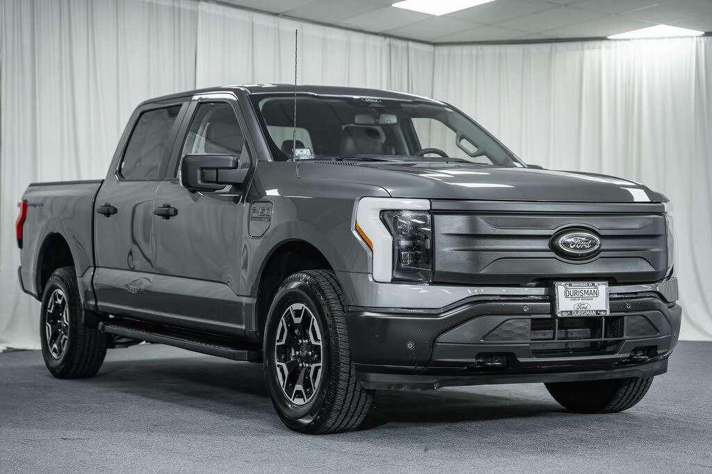 2022 Ford F-150 Lightning Pro SuperCrew AWD