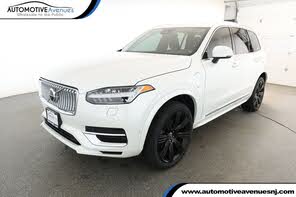 Volvo XC90 Recharge T8 Plus Bright Theme 6-Passenger eAWD