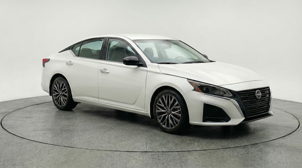 2025 Nissan Altima 2.5 SV FWD