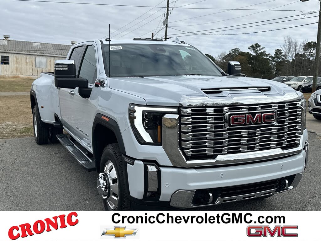 2026 GMC Sierra 3500HD Denali Crew Cab 4WD