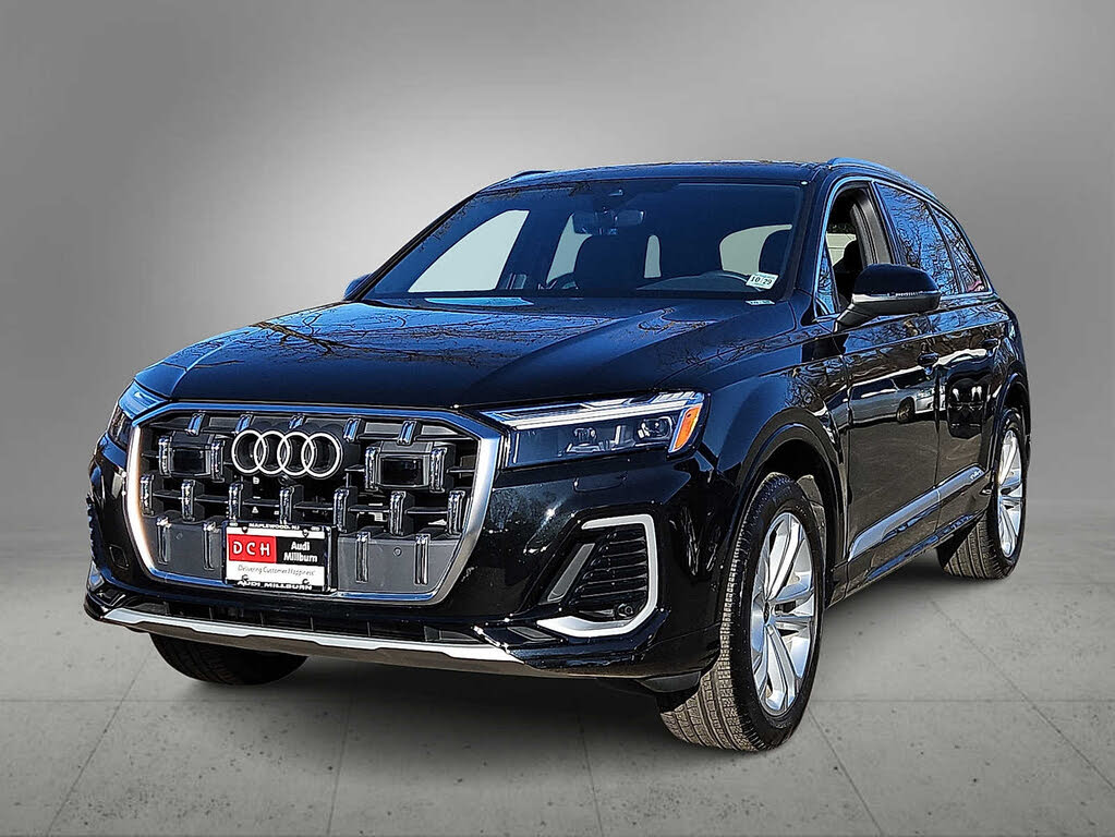 2025 Audi Q7 quattro Premium 45 TFSI