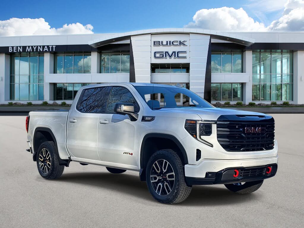 2025 GMC Sierra 1500 AT4 Crew Cab 4WD