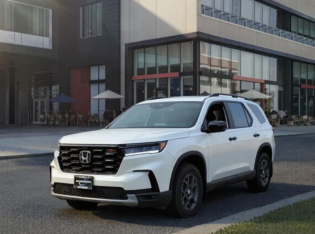 2025 Honda Pilot TrailSport AWD