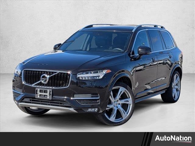 2018 Volvo XC90 T6 Momentum AWD